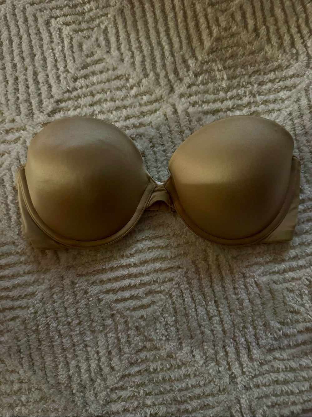 B.tempt’d Strapless Bra in Nude